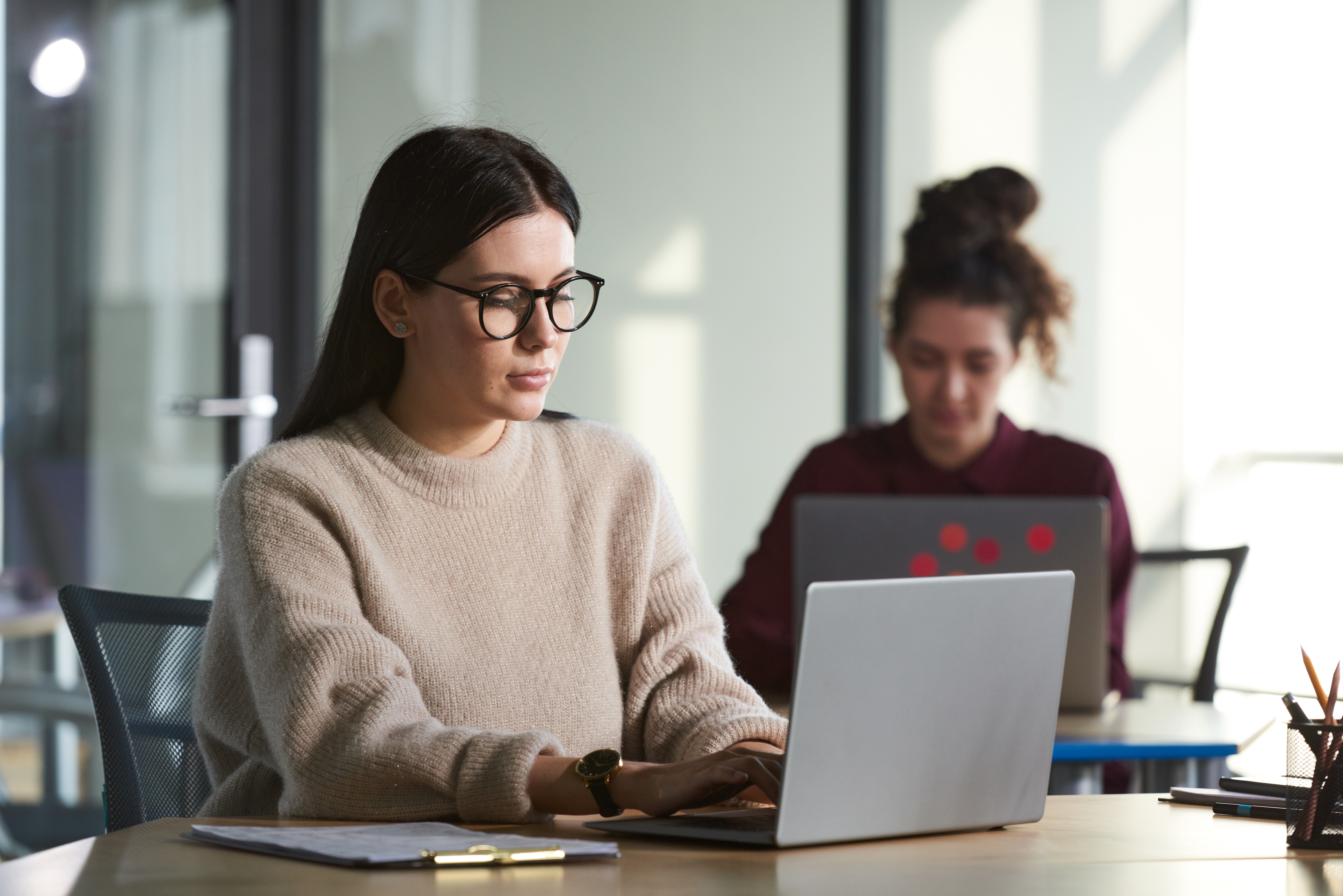 Businesswoman Using Laptop At Office 2021 08 31 23 46 24 Utc