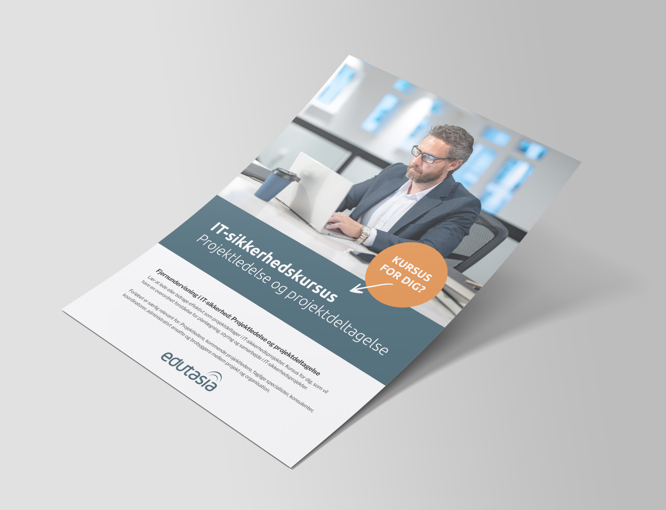 Mock Up Flyer IT Sikkehedskursus Projektledelse